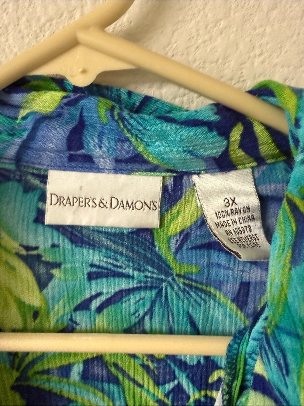 Draper's & Damon's Women's 3X Blue Green Print Blouse